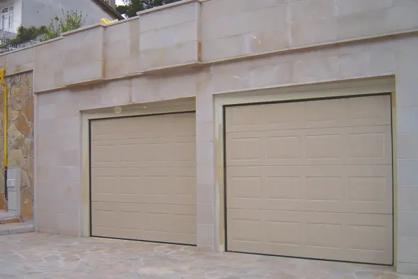Seksiyonel Garaj Kapısı